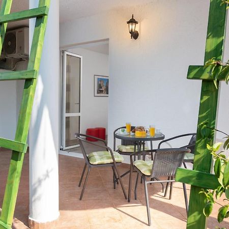 Apartments Oliva 波雷奇 外观 照片