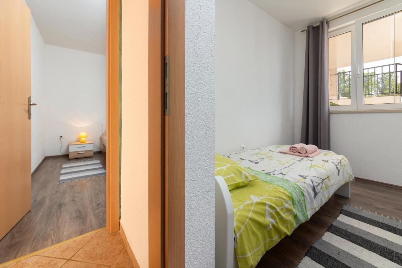 Apartments Oliva 波雷奇 外观 照片