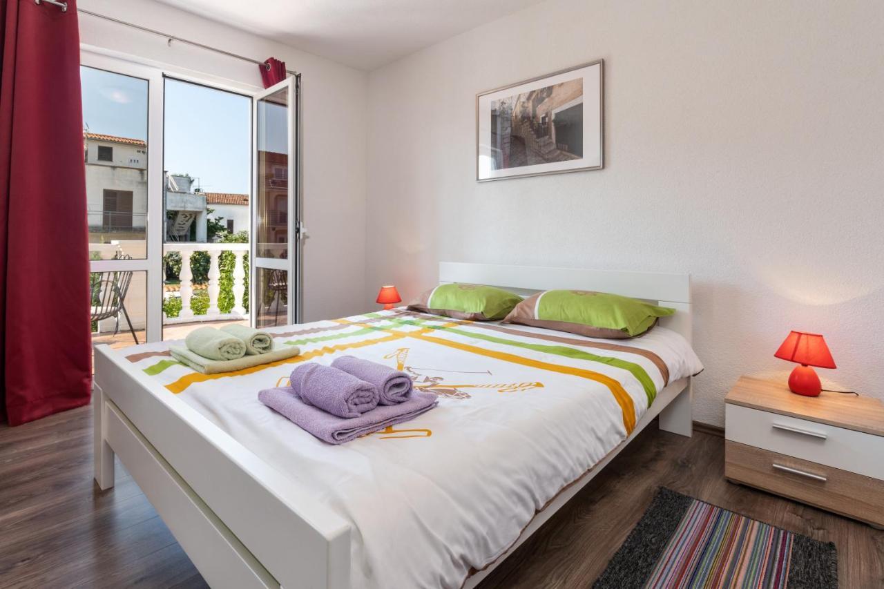 Apartments Oliva 波雷奇 外观 照片